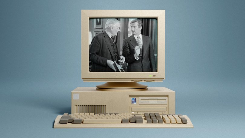 Australia’s spy trainees are frustrated at the technology being used by agencies.