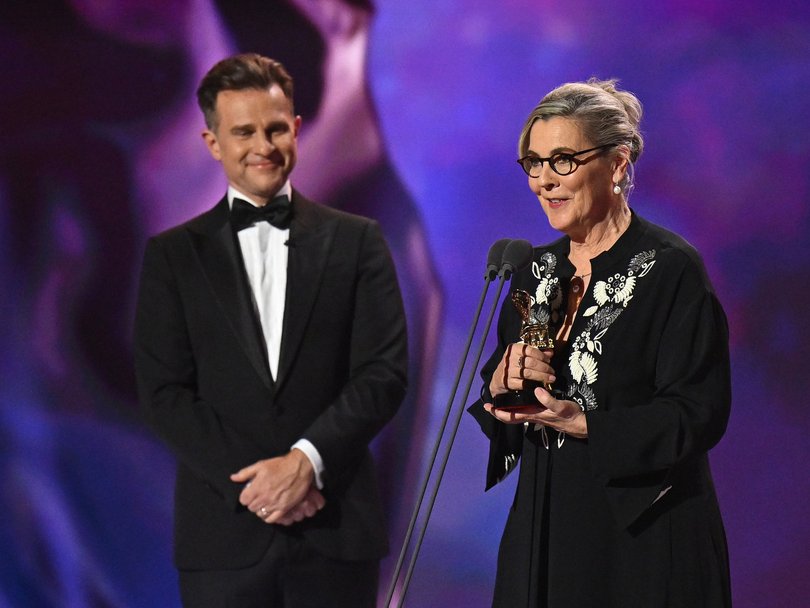 Marg Downey accepted Magda’s Hall of Fame Logie.
