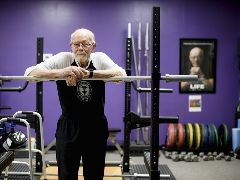 John Claassen, 98, the oldest lifter at Greysteel Strength and Conditioning gym, in Farmington Hills, Mich., on June 20, 2025. Greysteel, a gym outside Detroit, teaches barbell lifting for older people. Some are well into their 80s and 90s. (Brittany Greeson/The New York Times)