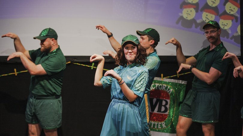 NEW YORK TIMES: Steph Broadbridge, as Spraygun has audiences laughing — and dancing — at the Edinburgh Fringe Festival