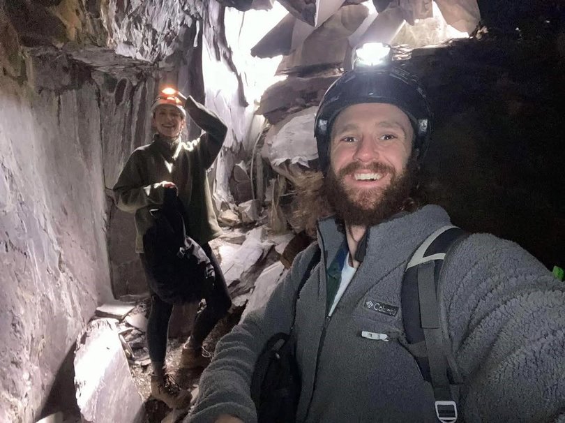 Flash flood kills British hikers.