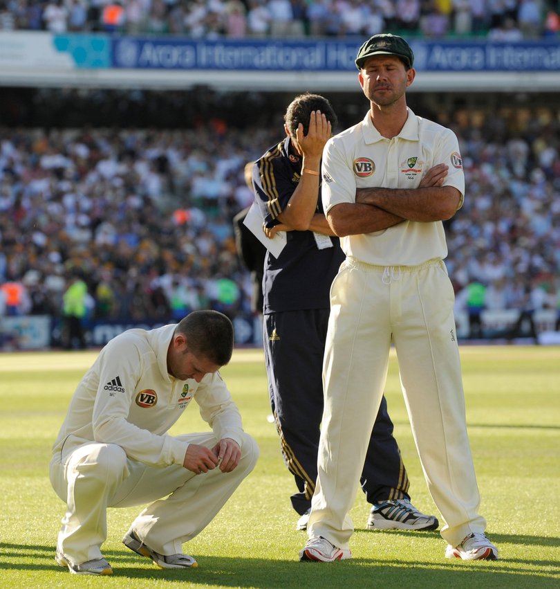 Australia's vice-captain Michael Clarke (left) and captain Ricky Ponting wait for the presentation ceremony after the 5th Test match between England and Australia at The Oval, London, 23rd August 2009. England won the match by 197 runs and took the five-match series 2-1.