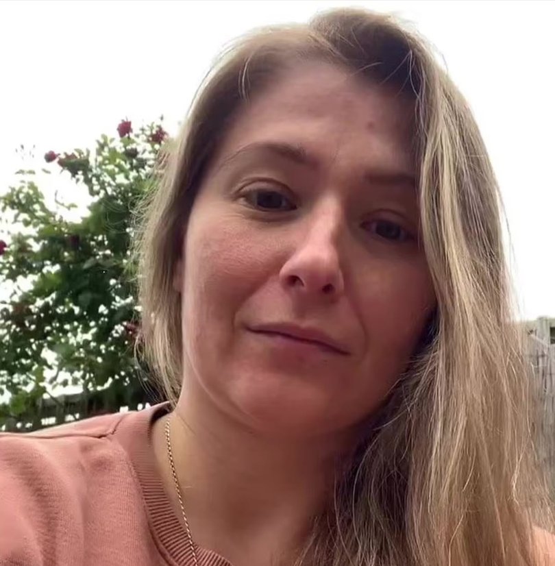 Influencer Emily Lal advocates for 'freebirths' without medical assistance.