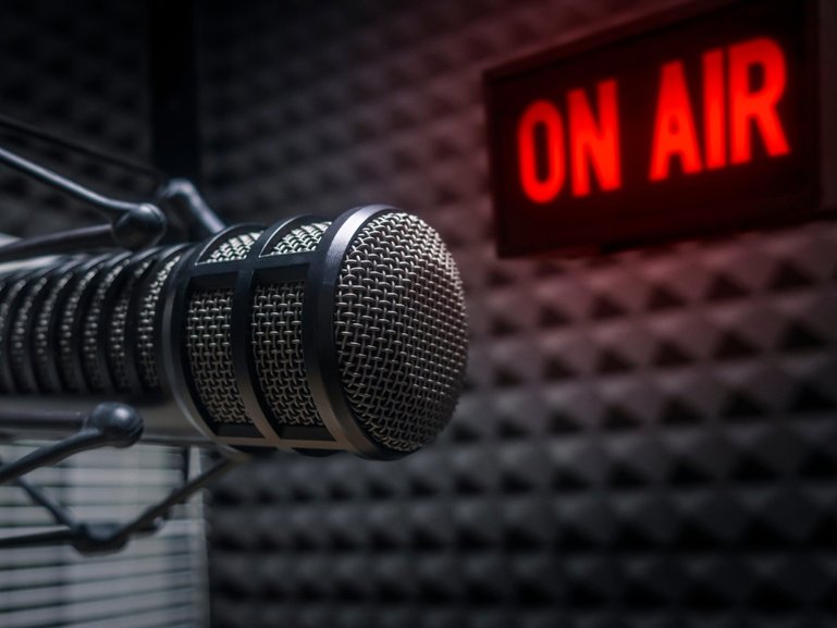 Kate Ritchie has returned to the air following months off for a mental health break.