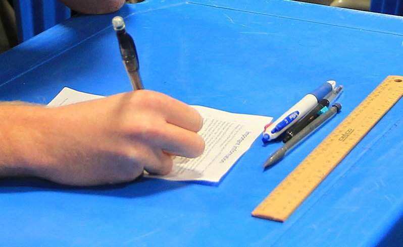 The Productivity Commissioner has called for the Commonwealth to create a single platform where teachers can access a full bank of high-quality lesson plans. 