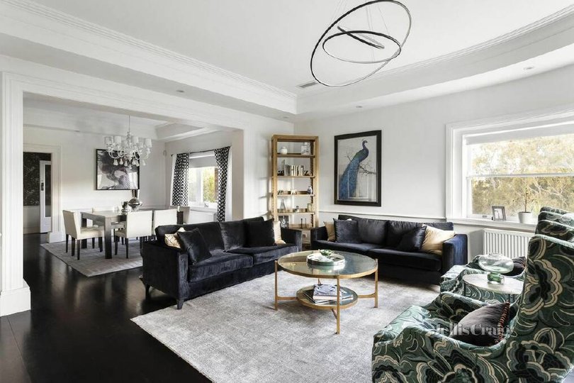 Maximalism sees multiple patterns used in one living area.