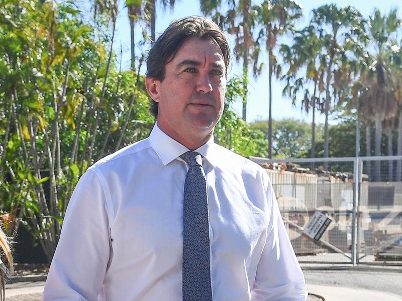 Outback Wrangler star Matt Wright denies deleting messages from the pilot of a crashed helicopter.