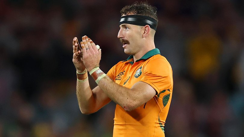 Nic White has backflipped on his retirement.