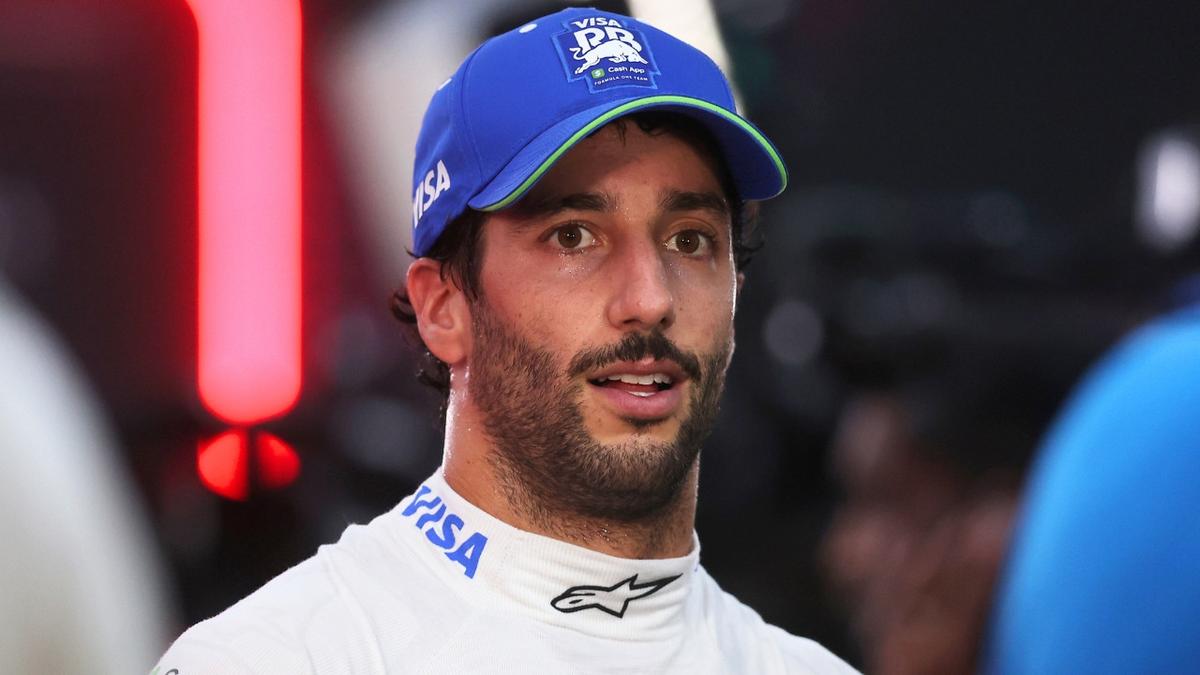 Daniel Ricciardo reportedly hospitalised after motorbike accident