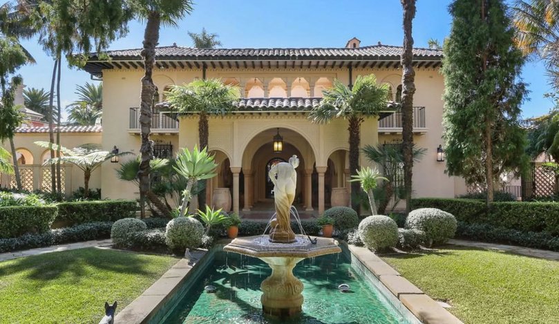 Boomerang is a heritage-listed private house and garden located at 42 Billyard Avenue in the inner eastern Sydney suburb of Elizabeth Bay, New South Wales, Australia Picture: realestate.com.au