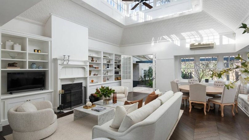 Located on a quiet street, the home is just a short walk to the foreshore. Pic: Fredman.