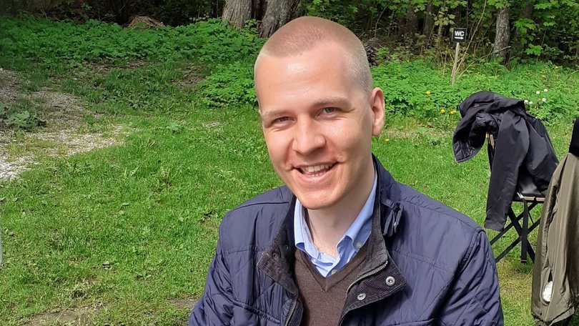 Eemeli Peltonen passed away suddenly inside the Finnish government building.