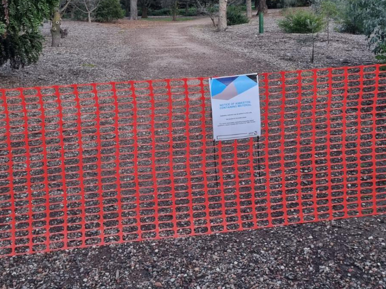 A northern Melbourne park has been partially closed after asbestos was found.