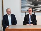 Anthony Albanese caught up with Neale Daniher ahead of his visit to federal parliament. (Lukas Coch/AAP PHOTOS)
