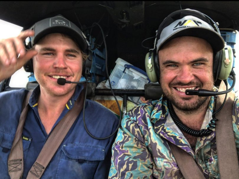 Pilot Sebastian Robinson with Chris ‘Willow’ Wilson.