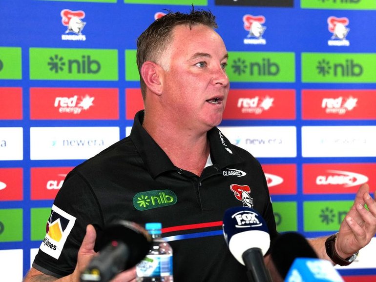 Newcastle coach Adam O'Brien tells the media why he chose to call time on his Knights career. (Michael Gorton/AAP PHOTOS)