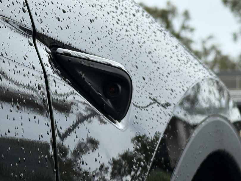 This Tesla self-drove me 50km to Bunnings on its own (almost)