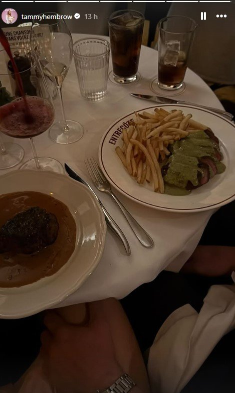 Snap from the couples dinner date.