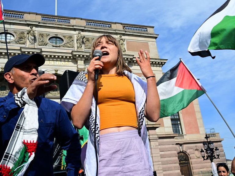 Swedish activist Greta Thunberg hopes to break Israel's naval blockade and deliver food. (EPA PHOTO)