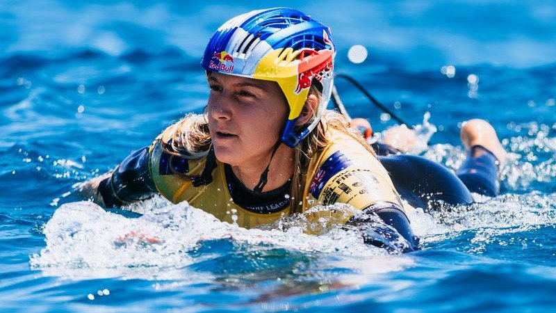 Molly Picklum has lived up to her top billing, overcoming Caroline Marks to become world champion.