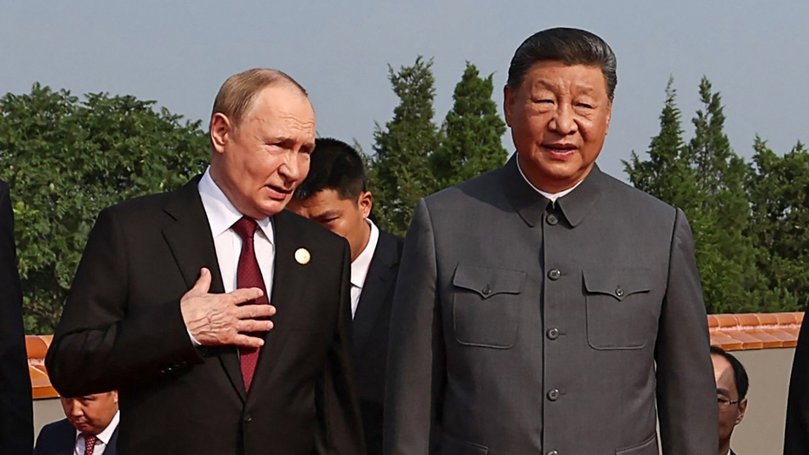 Russia's President Vladimir Putin and China's President Xi Jinping have been caught in a hot mic moment.