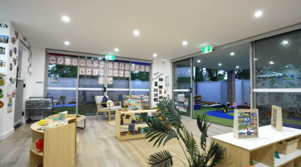 Murray said children were left to watch TV while eating biscuits at the centre.