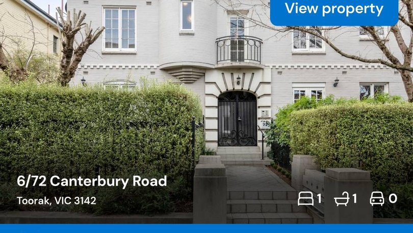 6/70-72 Canterbury Road, Toorak, VIC 3142.
