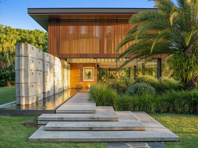 The property in the Byron Bay hinterland will continue to run as a wellness retreat.