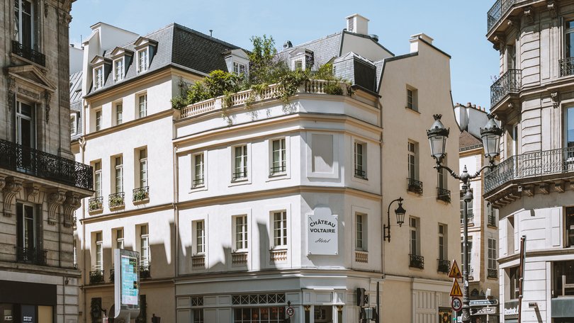 France’s financial woes are pushing its gov to the brink.