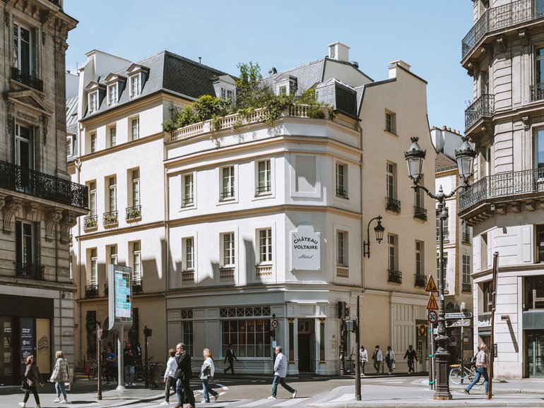 France’s financial woes are pushing its gov to the brink.