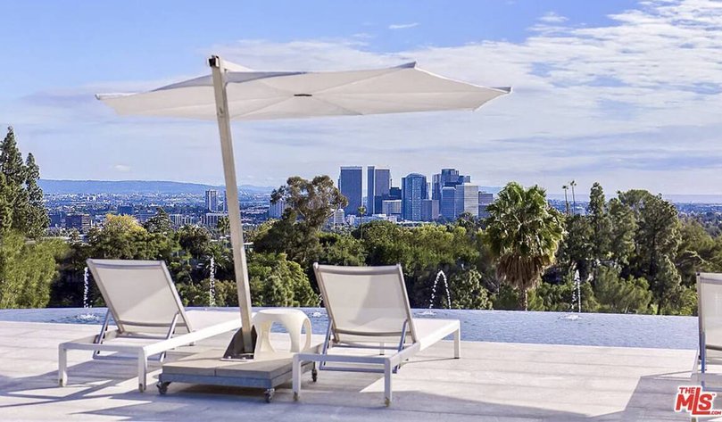 The home has primarily served as a rental with monthly rates ranging from $50,000 to $85,000. Pic: Zillow.