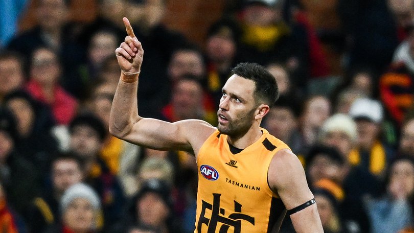 Jack Gunston kicked five goals.