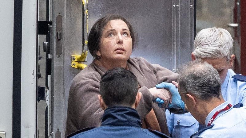 Convicted triple murderer Erin Patterson faces a life sentence but hopes eventually to be paroled. (Jason Edwards/AAP PHOTOS)
