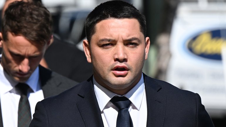 Rabbitoh Brandon Smith’s lawyer says he’ll plead not guilty to drug and betting charges. 