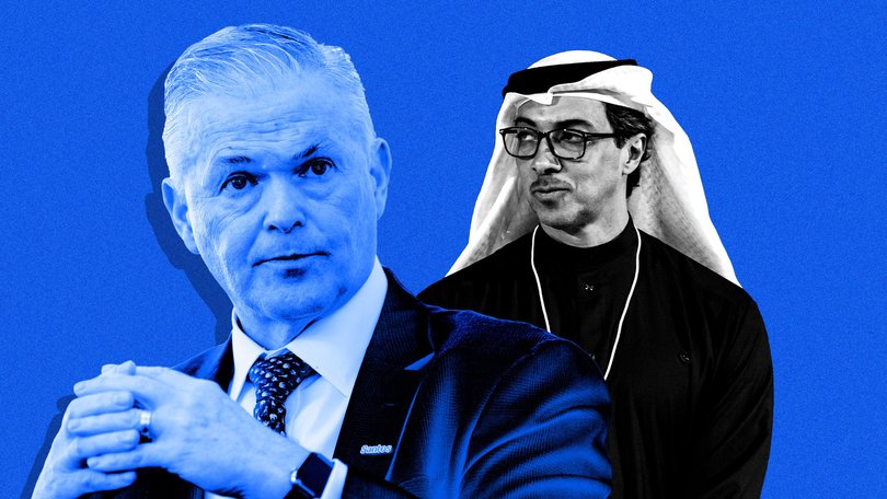 Sheikh Mansour bin Zayed Al Nahyan and Santos’ Kevin Gallagher.