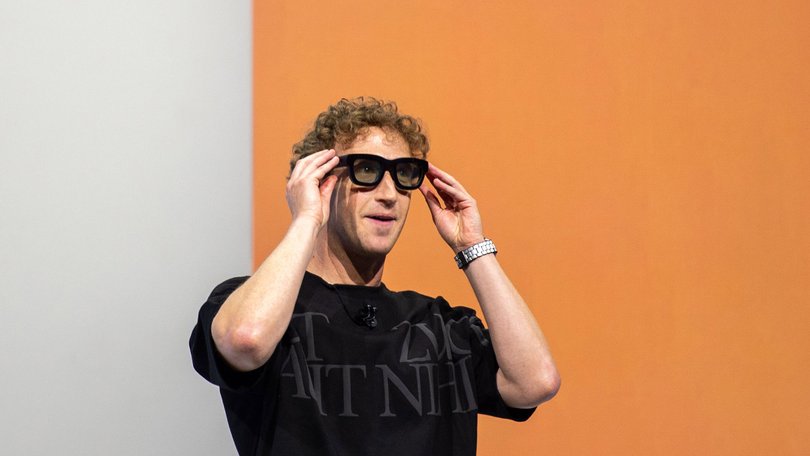 Mark Zuckerberg, head of the Facebook group Meta, shows the prototype of computer glasses that can display digital objects in transparent lenses. 