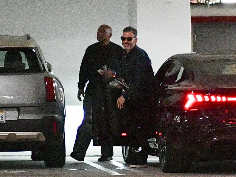  Jimmy Kimmel in Los Angeles on Thursday, just a day after his show was suspended. 