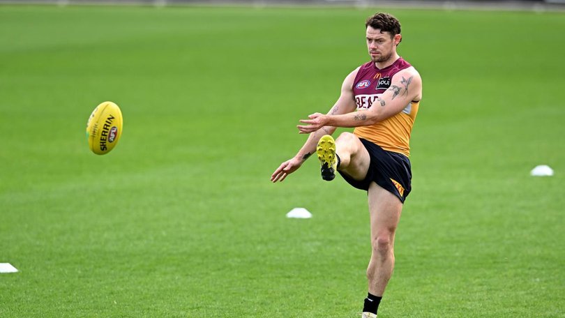 Lachie Neale is ahead of schedule in his recovery and pushing to be fit for the grand final. (Darren England/AAP PHOTOS)