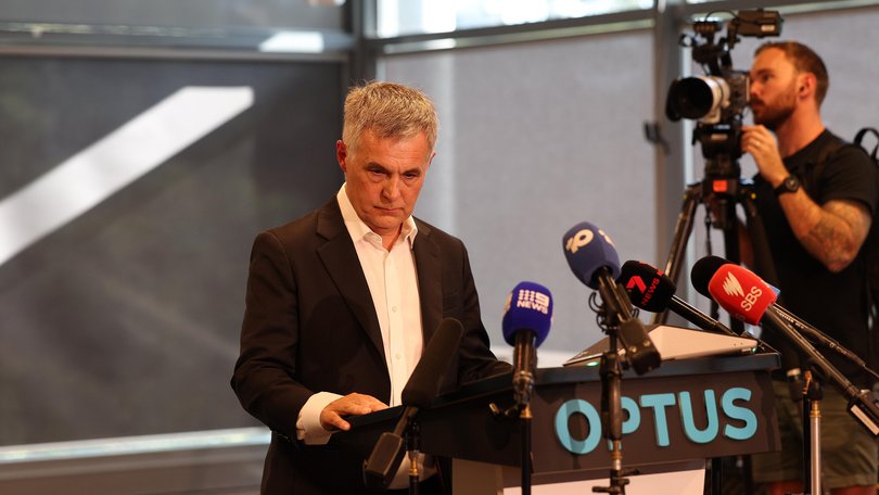 Optus Chief Executive Officer Stephen Rue providing the update to the media with regards to the Triple-0 call failures on Sunday.
