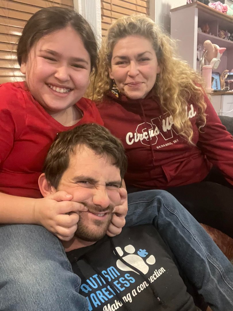 Ryan Easley with his wife Elaine Easley and daugher Lily Easley.