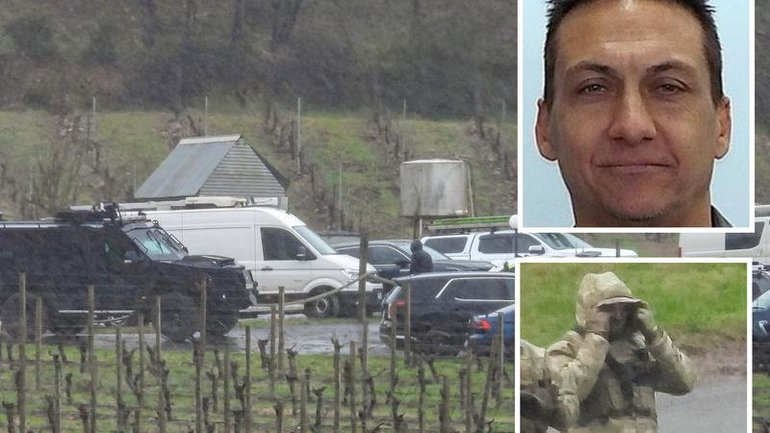 More than 500 personnel have been utilised in the search following the murder of two police.