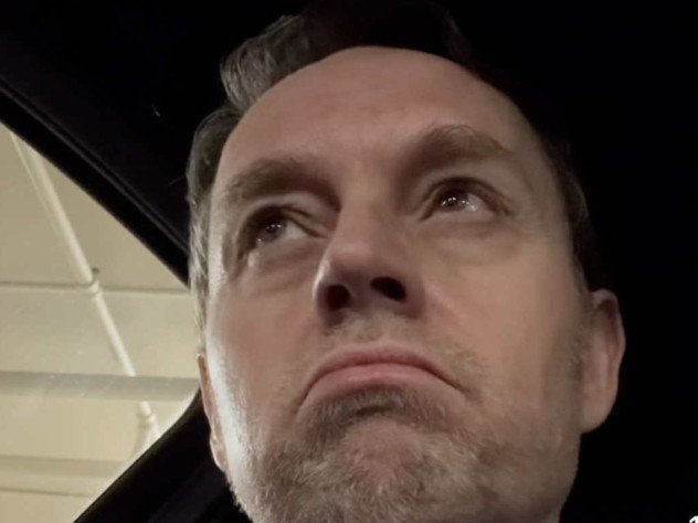 Aussie singer Darren Hayes has revealed the staggering medical bills he’s facing after near-fatal fall.