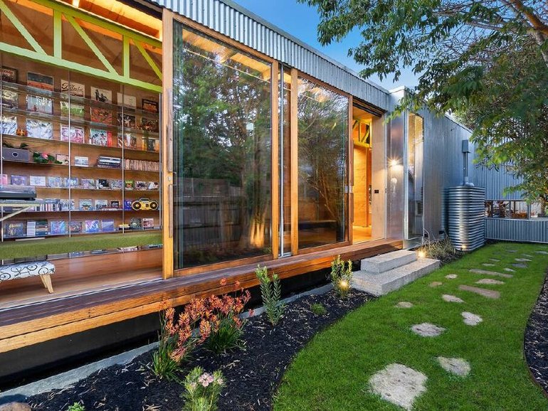 81 Mckillop Street, Geelong, VIC 3220 Incredible inside and outside!