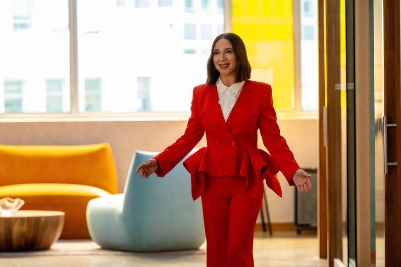 Maya Rudolph in Loot.