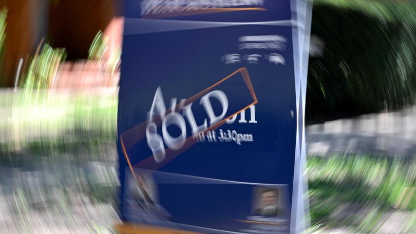 Some buyers and sellers are avoiding the traditional real estate industry to transact off-market. (Lukas Coch/AAP PHOTOS)