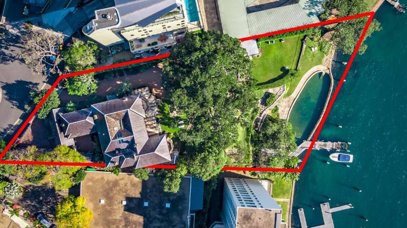 An aerial view of the property/.