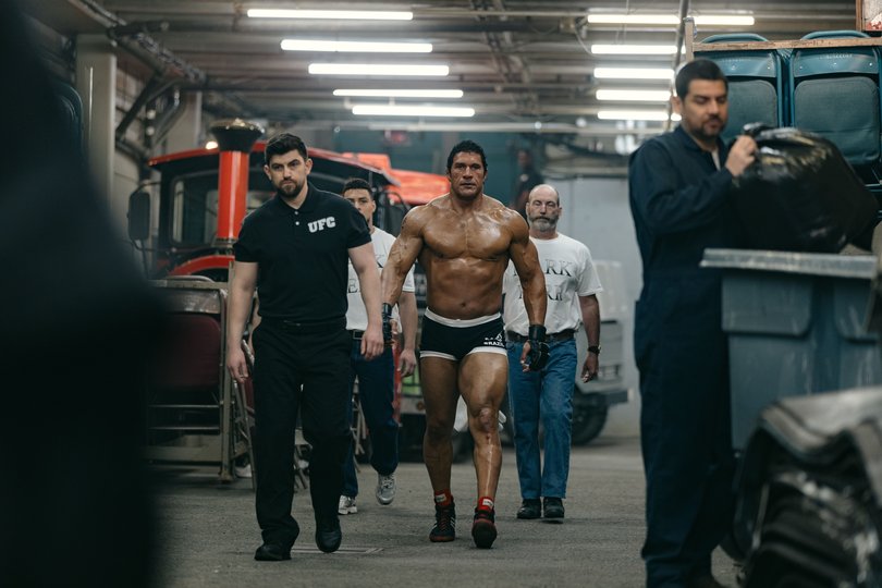 Dwayne Johnson as Mark Kerr.