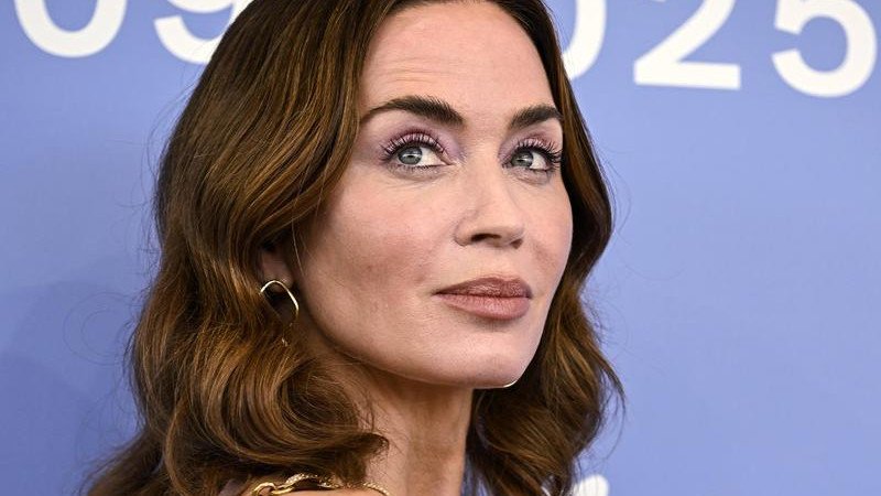Emily Blunt spoke out against the use of AI actors.