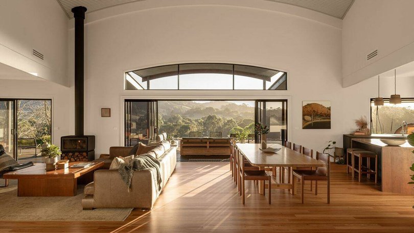 The best properties to see this Saturday the 4th of October.