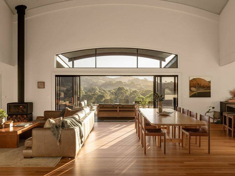 The best properties to see this Saturday the 4th of October.